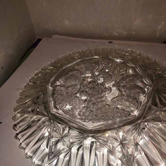 FEDERAL GLASS Fruit Base PIONEER Pattern wavy ruffled sawtooth edge plate. - Picture 5 of 6